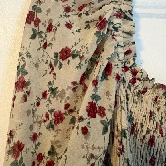 Floral Prairie Dress - Picture 10 of 11